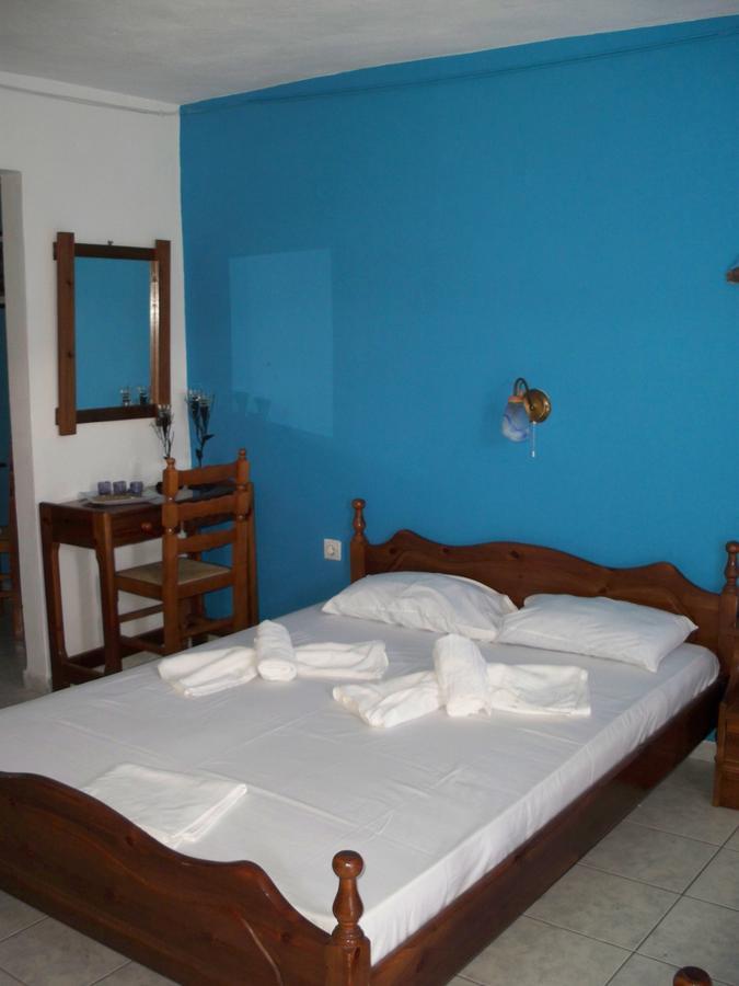 Pirgari Rooms Sikinos Alopronia Exterior photo