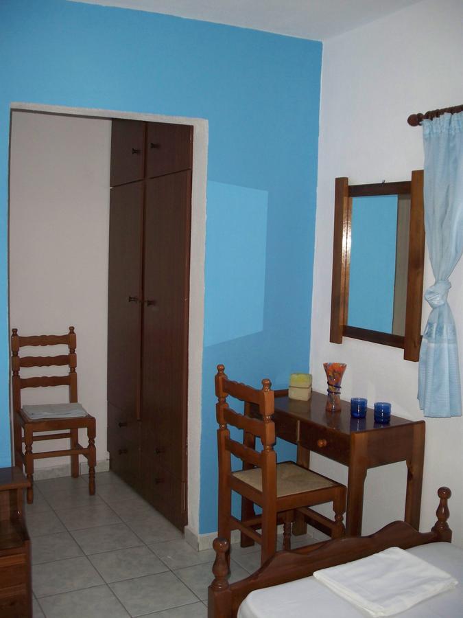 Pirgari Rooms Sikinos Alopronia Exterior photo