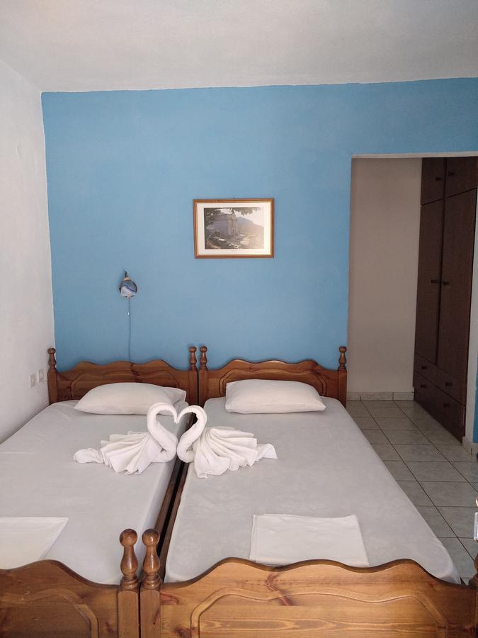 Pirgari Rooms Sikinos Alopronia Exterior photo