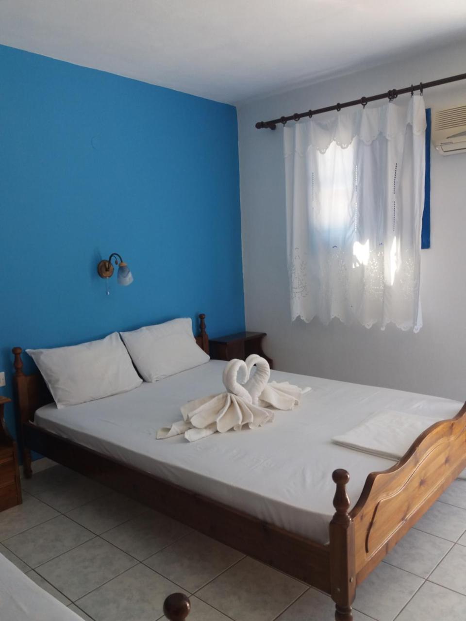 Pirgari Rooms Sikinos Alopronia Exterior photo