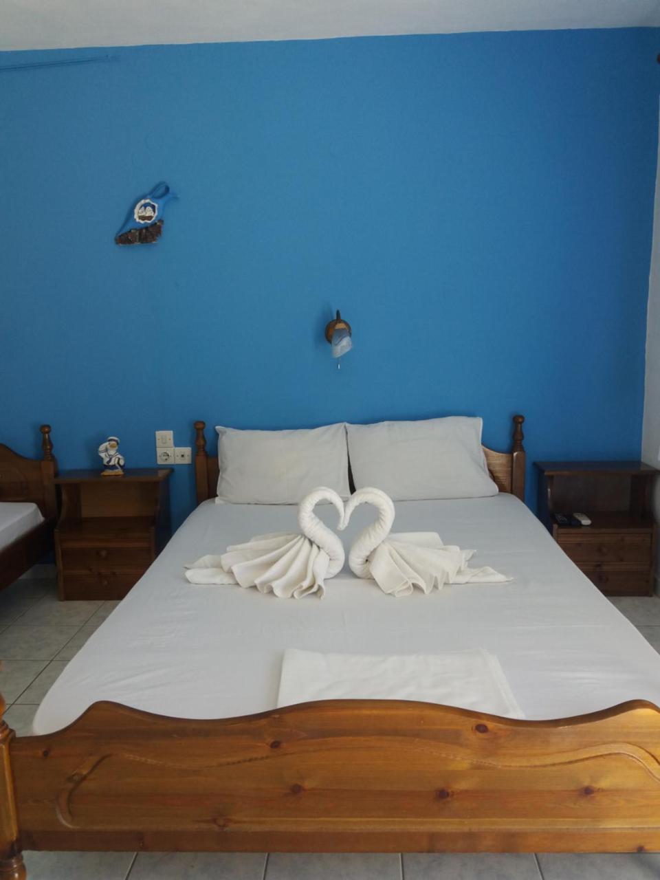 Pirgari Rooms Sikinos Alopronia Exterior photo